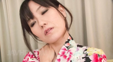 Manami Komukai bellissima attrice immagine